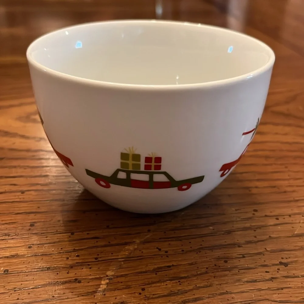 Crate&Barrel‎ holiday nesting bowls